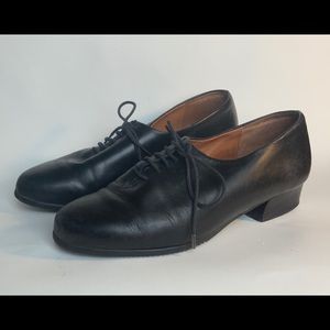 Vintage oxford style black size 6 gently used